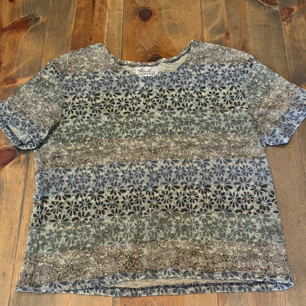 VTG Kathie Lee Collection Lace Top in Cream and Gray